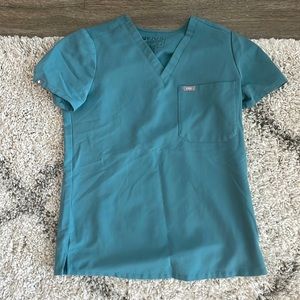 Women’s figs, scrub top, size extra small
